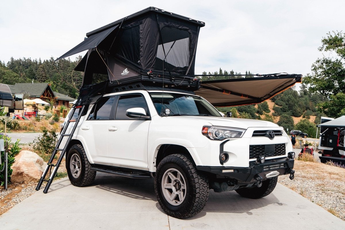 Tuff Stuff Alpine 51 hard shell roof top tent - image 10