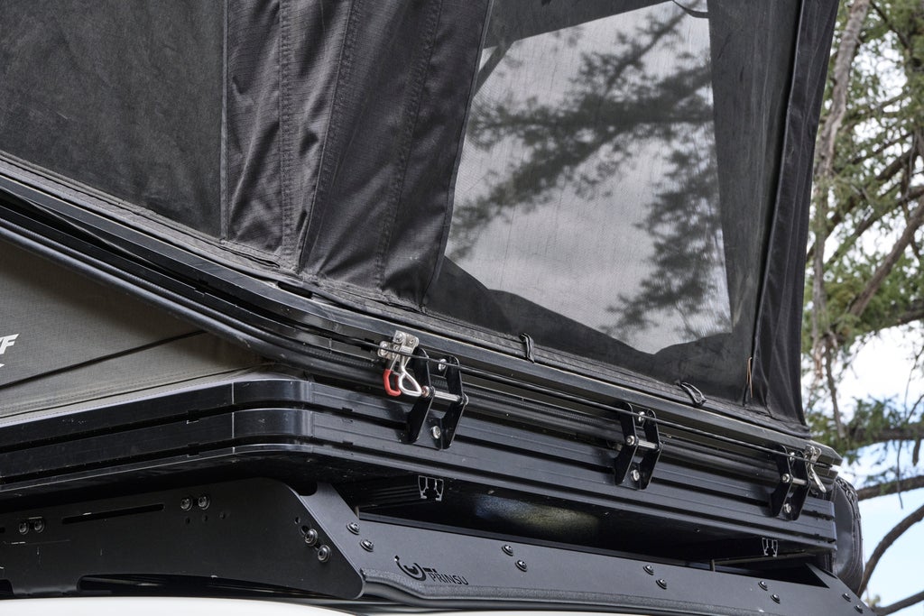 Tuff Stuff Alpine 61 hard shell roof top tent - image 17